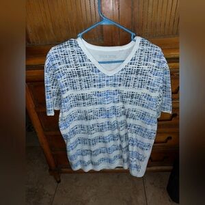 Guess Blue and White Graphic Tee XL